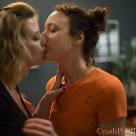 crashpadseries_lilith_luxecherry_torn_0s3a8490